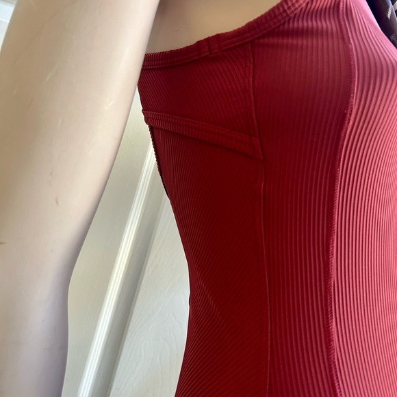 LULULEMON!! - Picture 9 of 10